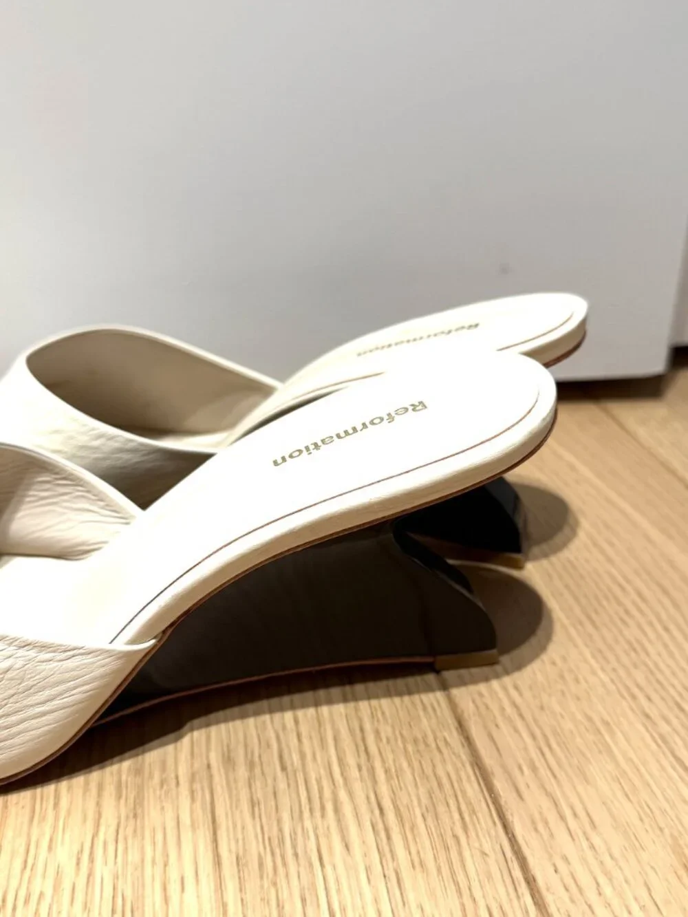 Reformation White Enya Wedge Sandal - Size 9.5